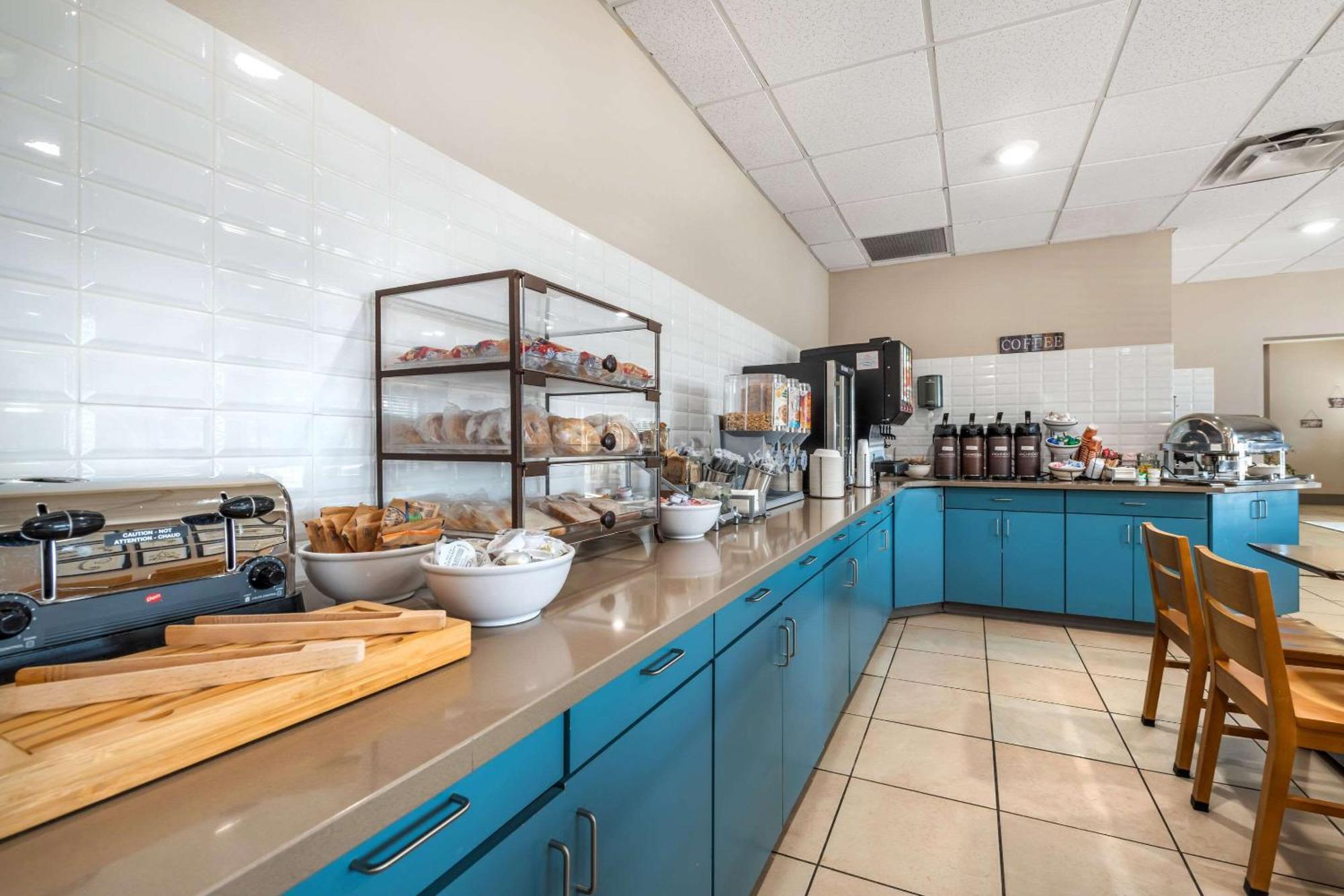 Country Inn & Suites By Radisson, Watertown, Sd Ngoại thất bức ảnh