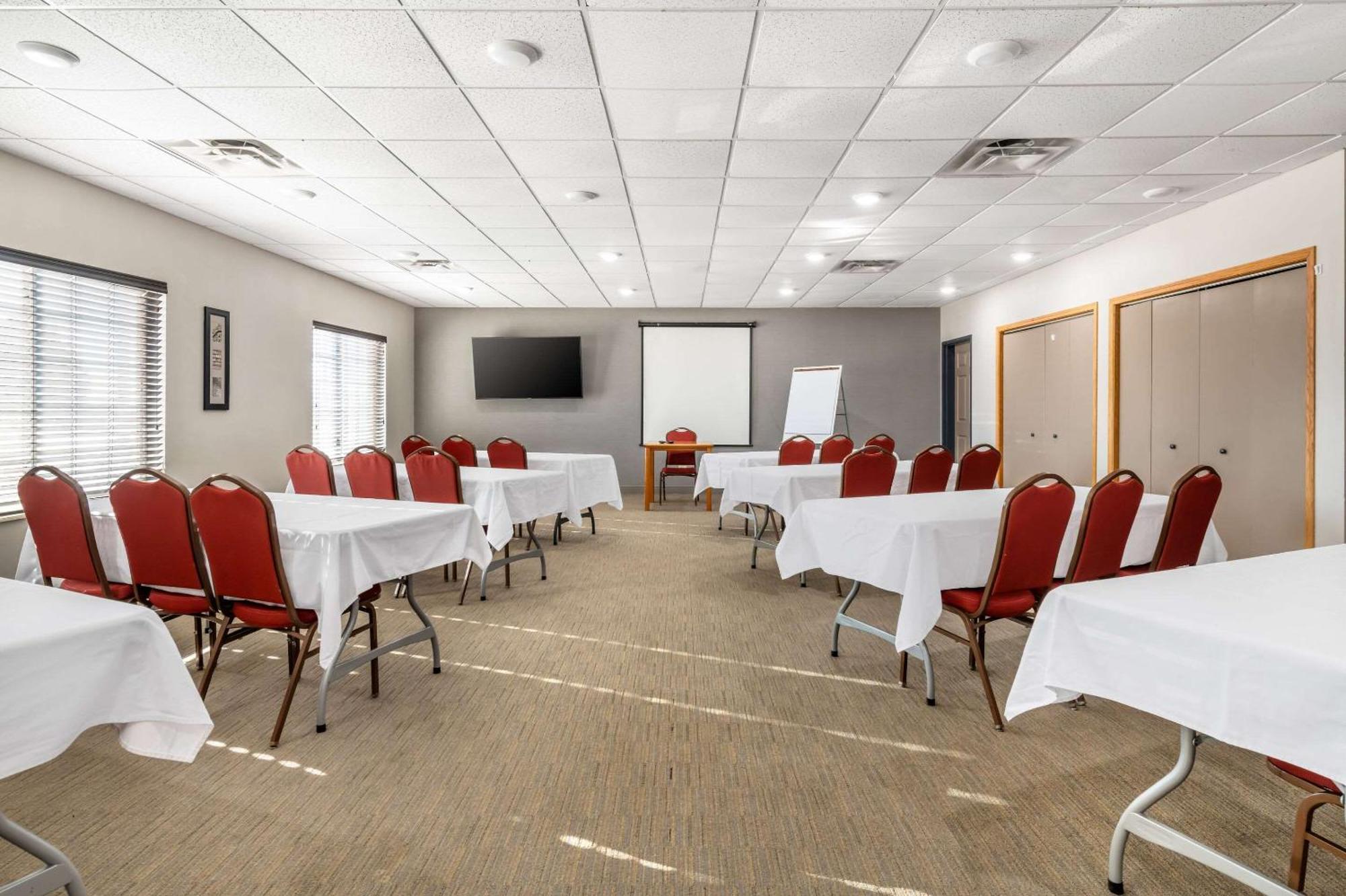 Country Inn & Suites By Radisson, Watertown, Sd Ngoại thất bức ảnh