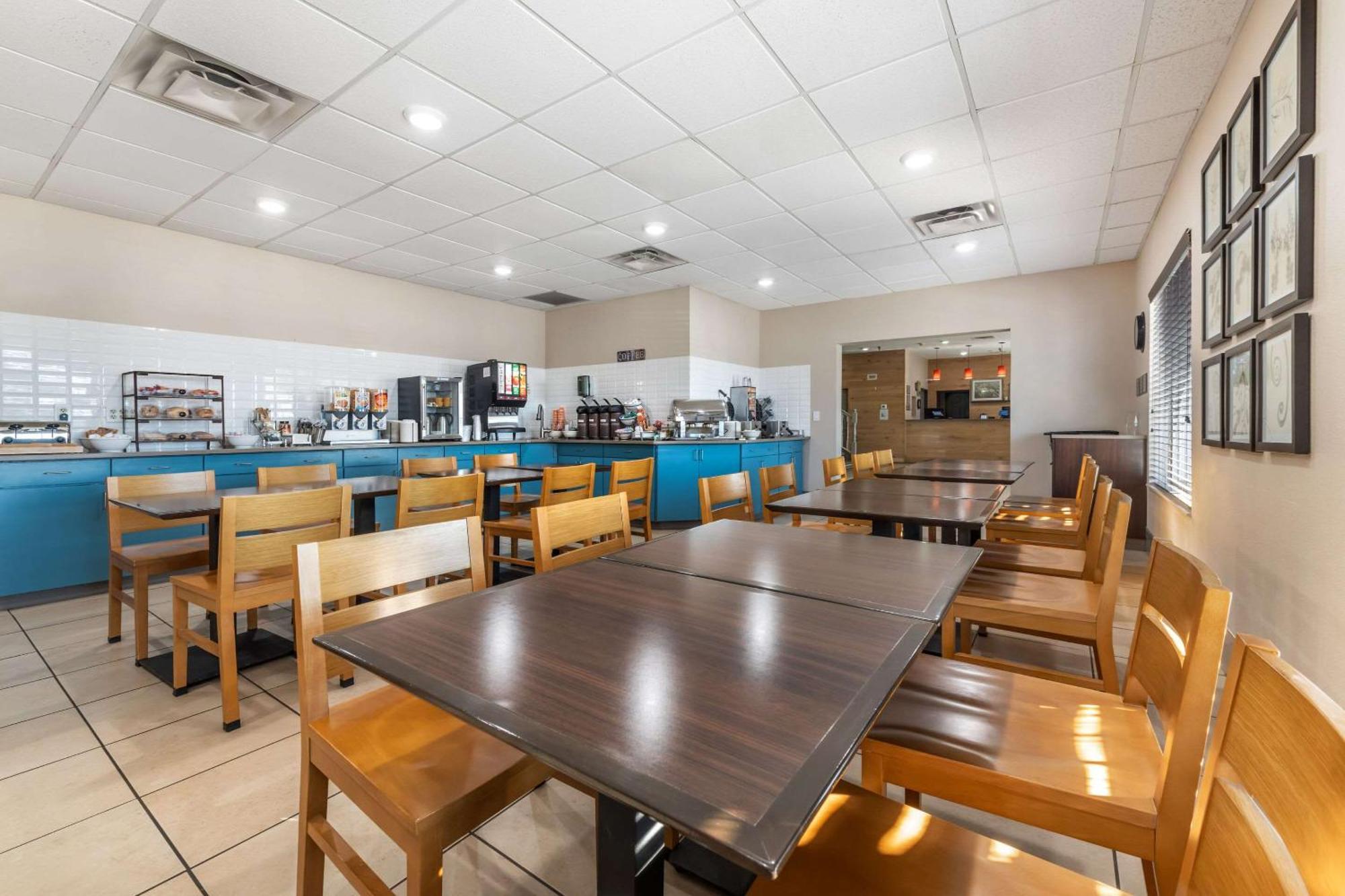 Country Inn & Suites By Radisson, Watertown, Sd Ngoại thất bức ảnh