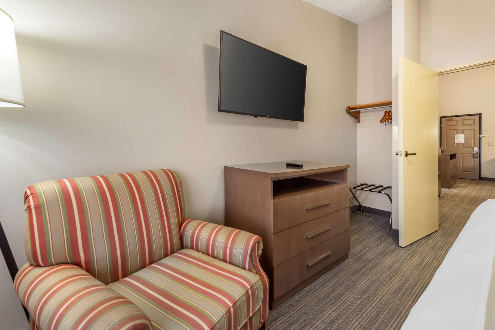 Country Inn & Suites By Radisson, Watertown, Sd Ngoại thất bức ảnh