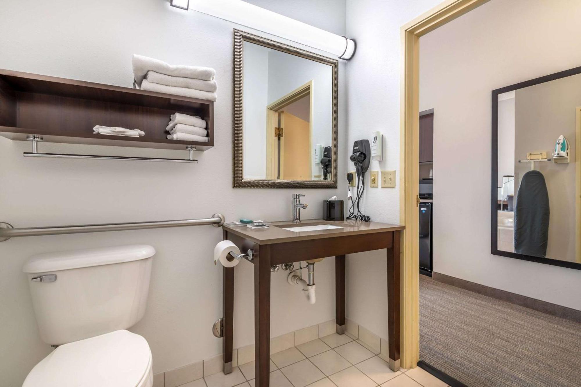 Country Inn & Suites By Radisson, Watertown, Sd Ngoại thất bức ảnh