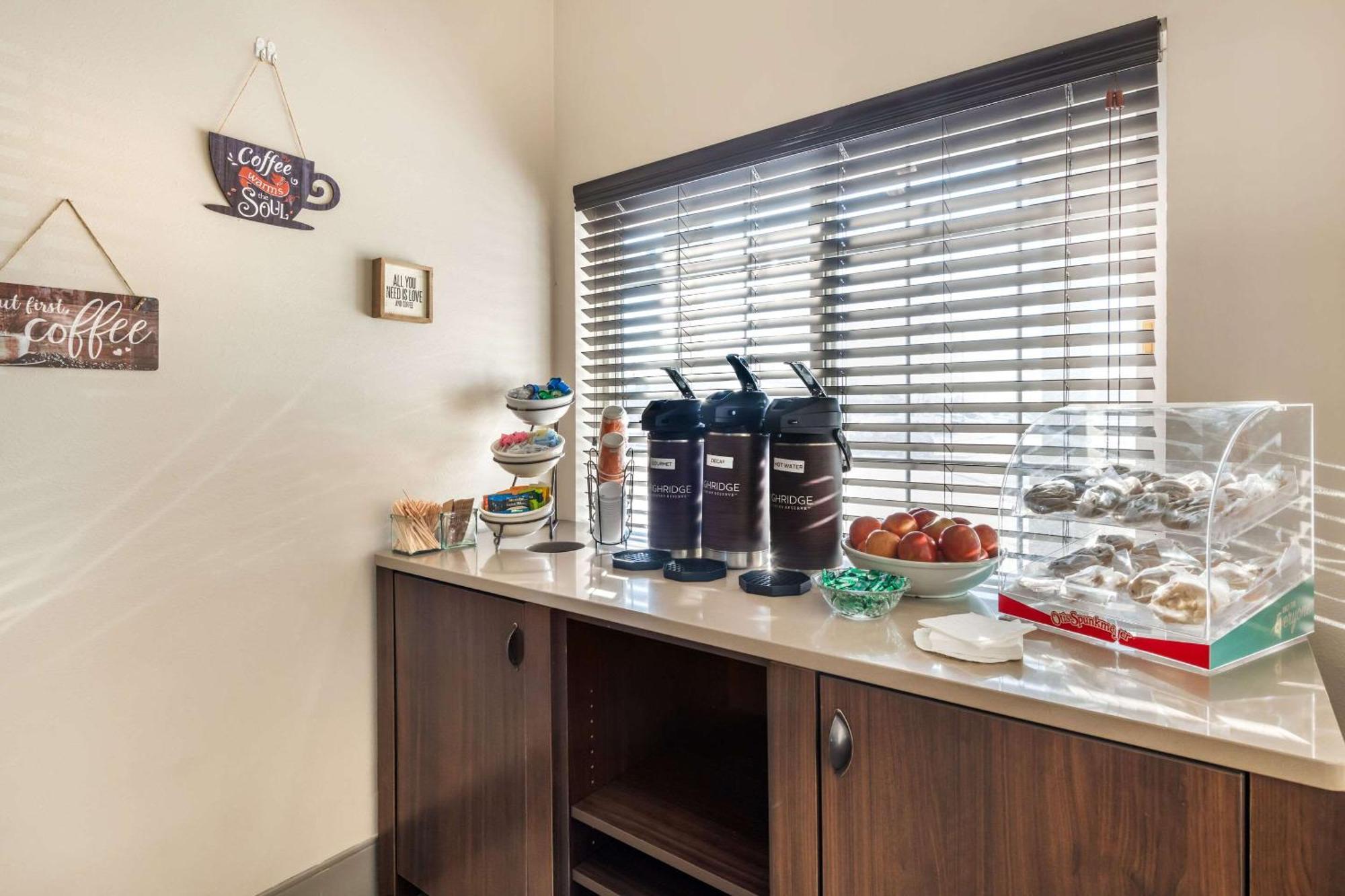 Country Inn & Suites By Radisson, Watertown, Sd Ngoại thất bức ảnh