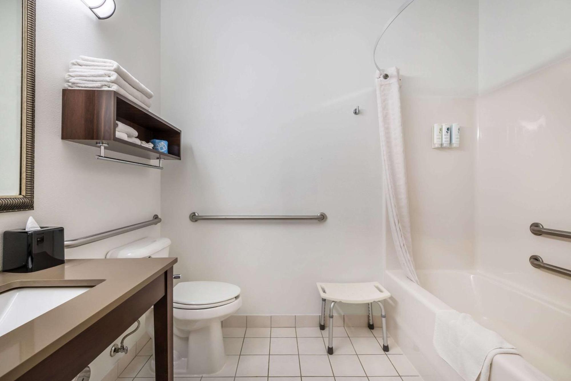 Country Inn & Suites By Radisson, Watertown, Sd Ngoại thất bức ảnh