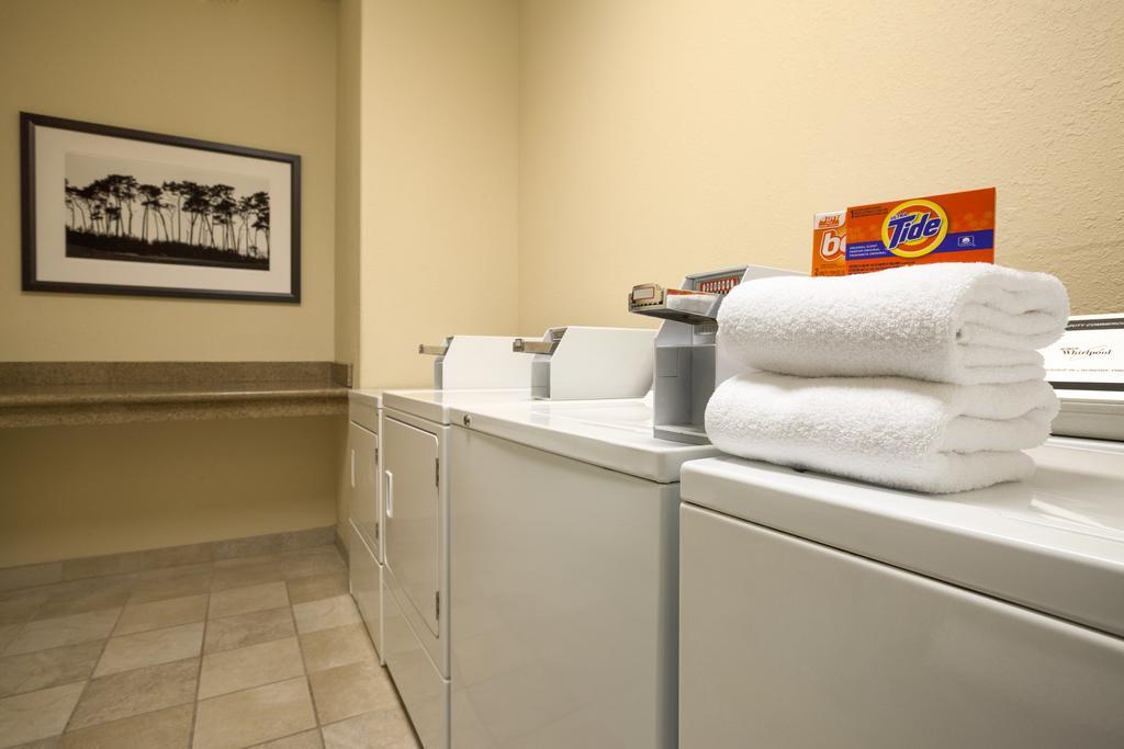 Country Inn & Suites By Radisson, Watertown, Sd Ngoại thất bức ảnh